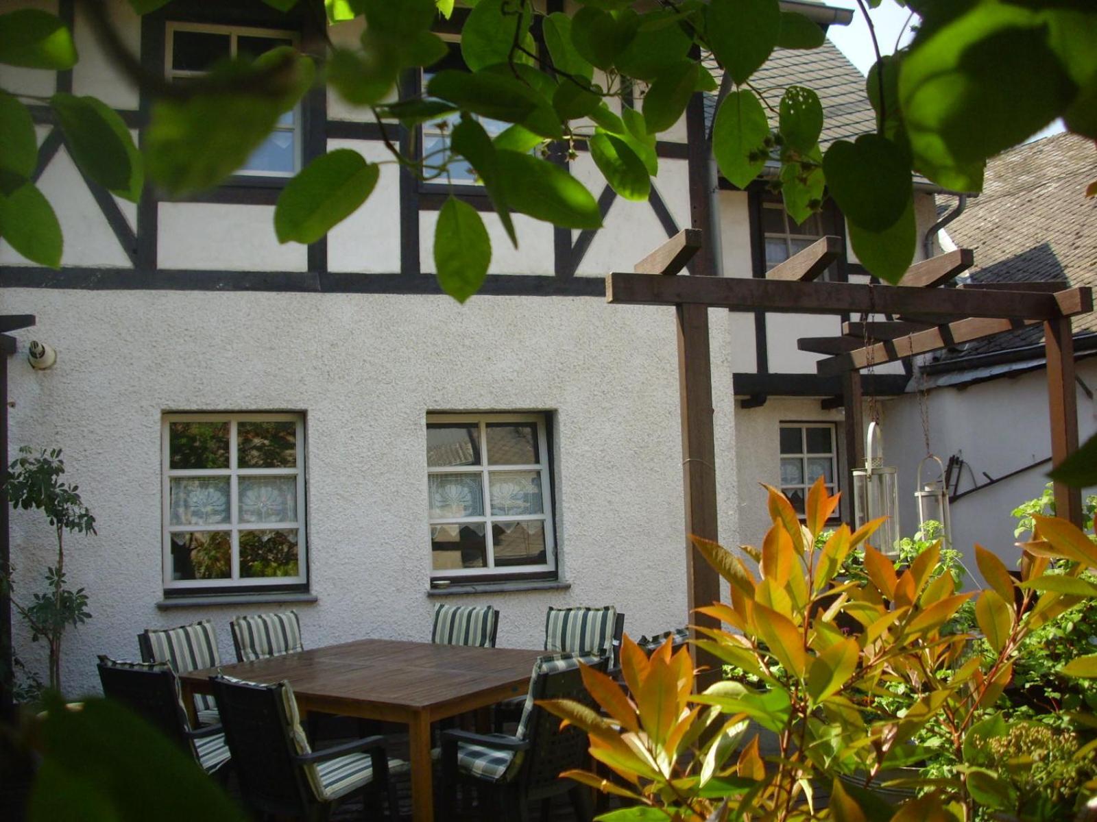 Ferienhaus Haus Am Puetz Wintrich Exteriér fotografie